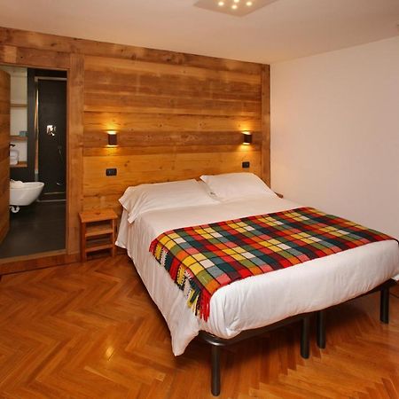 Hotel Biancaneve Oulx Eksteriør billede